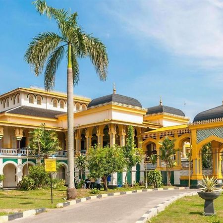 De Paris Hotel Medan Exterior foto