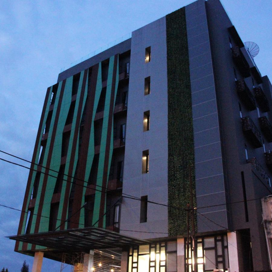 De Paris Hotel Medan Exterior foto